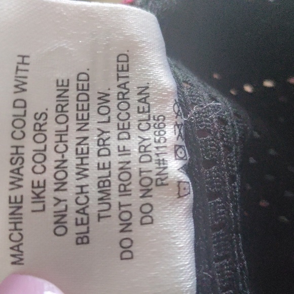 NWOT Supernatural "Team Free Will" crop top - Picture 7 of 7